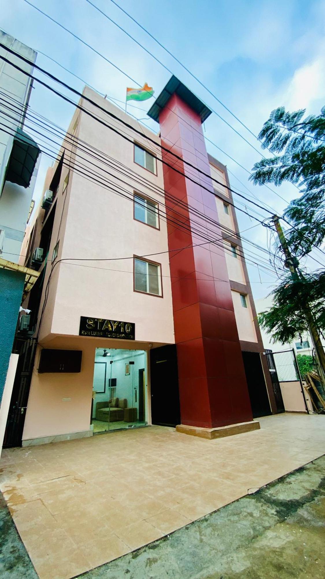 Stay10 B&m Luxury Accomdation Apartment Indore