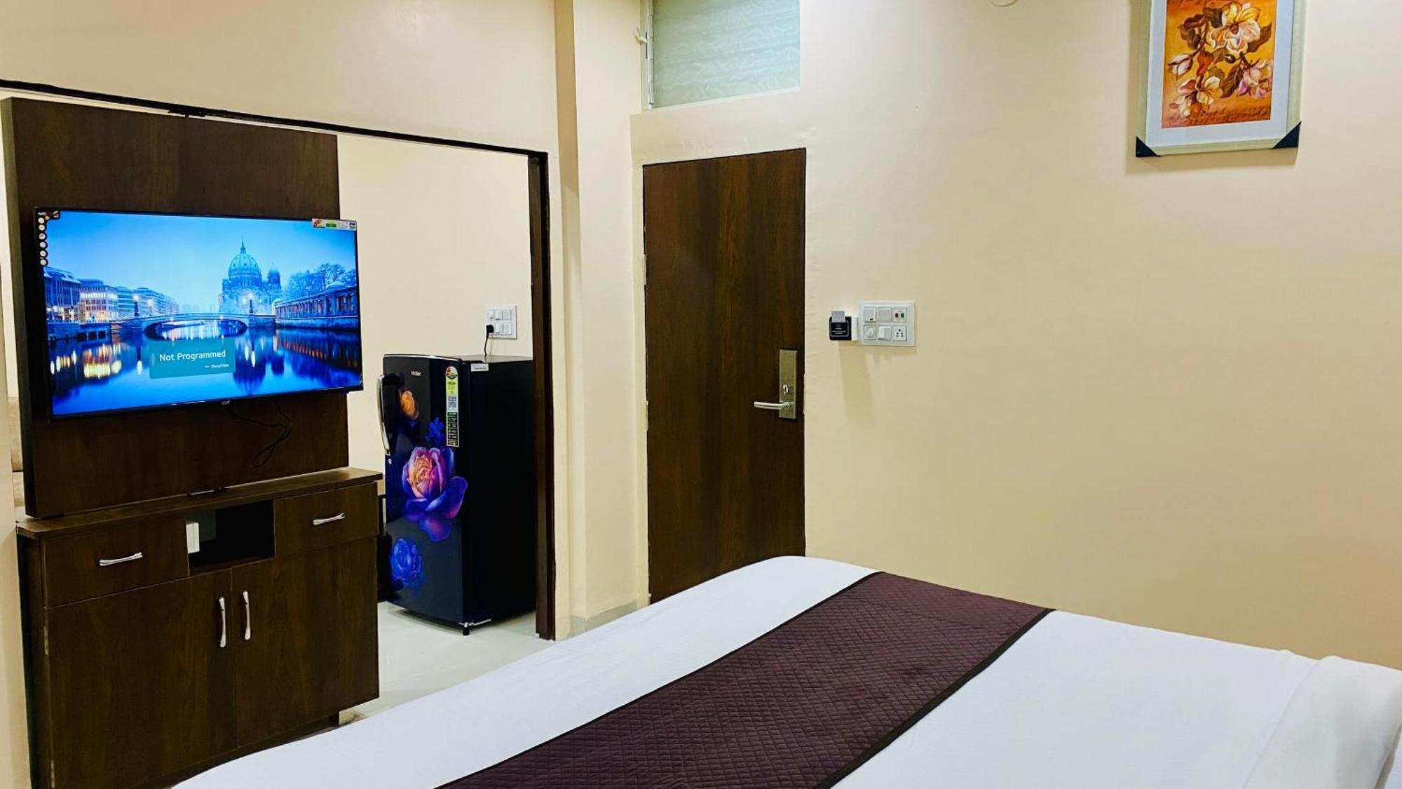 Apartment Stay10 B&m Luxury Accomdation Indore